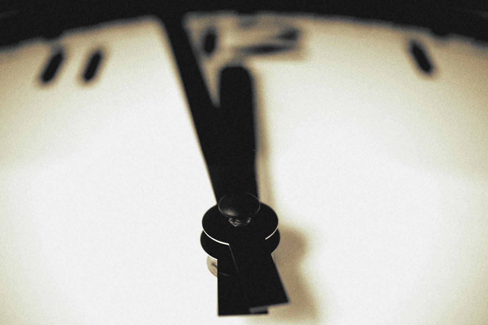 Black Analog Clock Hand